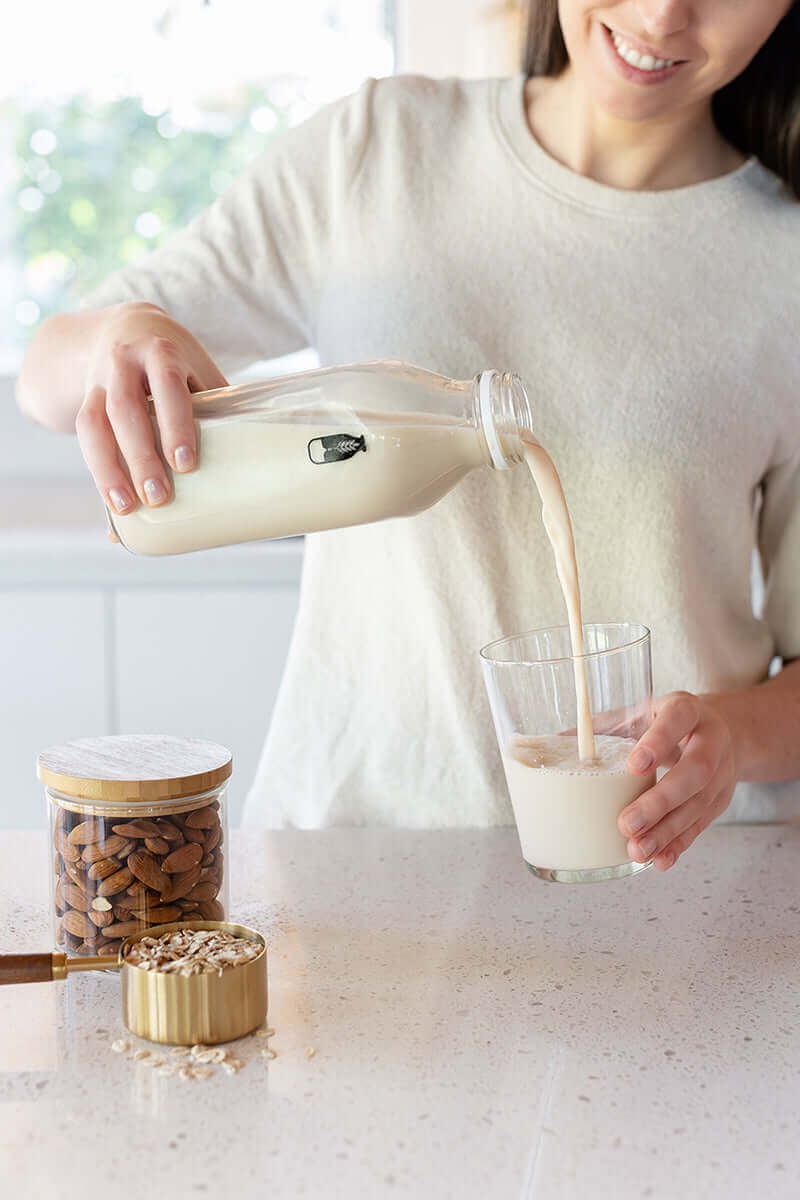 Milky Flaschen (2er-Pack) und Bürste